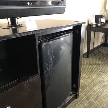 Quality Inn & Suites - Outside of fridge - Hotels Near Me - Charleston, West Virginia Quality Inn & Suites - Outside of fridge - Hotels Near Me - Charleston, West Virginia
