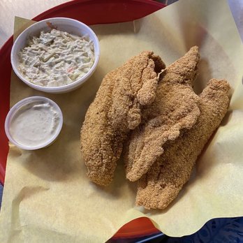 Fish Shack - Catfish basket and coleslaw - Seafood Near Me - Richardson, Texas