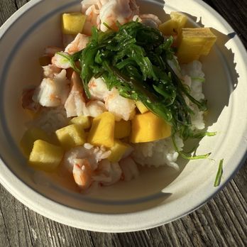 Sweetfin Poke Santa Monica - Poke Near Me - Santa Monica, California