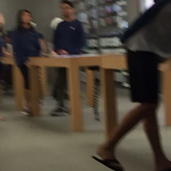 Apple Kahala - Help people. - Computers Near Me - Honolulu, Hawaii