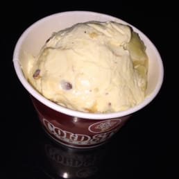 Yikes... Not quite what I ordered but I'll go with it... I ordered the Apple Pie A al mode and received the banana ice cream.. Yikes... Not quite what I ordered but I'll go with it... I ordered the Apple Pie A al mode and received the banana ice cream..