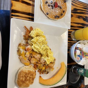 Naples Brunch - Lobster Omelette - Breakfast & Brunch Near Me - Naples, Florida Naples Brunch - Lobster Omelette - Breakfast & Brunch Near Me - Naples, Florida