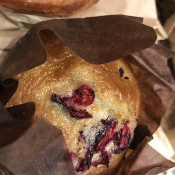 Caruso's - Berry muffin - Coffee & Tea Near Me - San Francisco, California