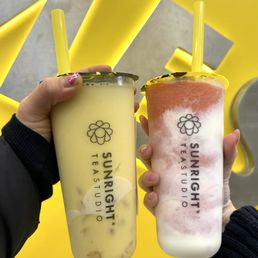 Mango Milk Tea & Strawberry Slushie Mango Milk Tea & Strawberry Slushie