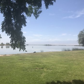 Buena Vista Lake - Lakes Near Me - Tupman, California