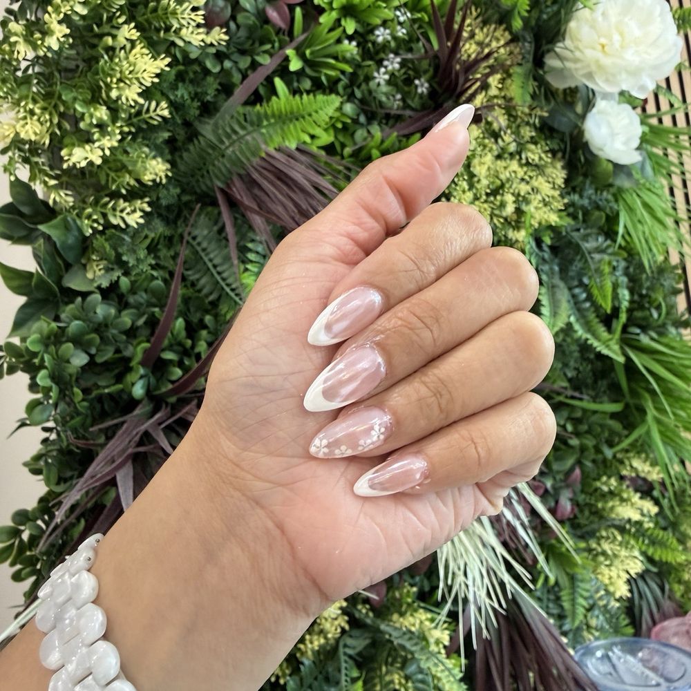 Luxurious Nail Spa - Nail Salons Near Me - Bedford, New Hampshire Luxurious Nail Spa - Nail Salons Near Me - Bedford, New Hampshire