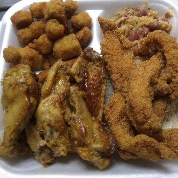 Lutfi's Fried Fish - Fish and wing combo with orca and red beans and rice - Soul Food Near Me - Omaha, Nebraska