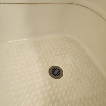 Motel 6 - Mold, mildew and grime inside shower - Hotels Near Me - Atascadero, California Motel 6 - Mold, mildew and grime inside shower - Hotels Near Me - Atascadero, California