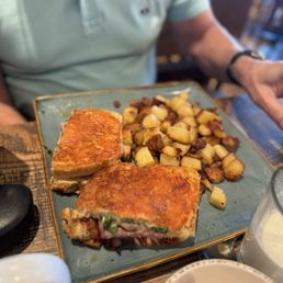 Roast beef sandwich Roast beef sandwich