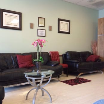 Plaza Dental Group - comfy waiting area - Cosmetic Dentists Near Me - Ventura, California Plaza Dental Group - comfy waiting area - Cosmetic Dentists Near Me - Ventura, California