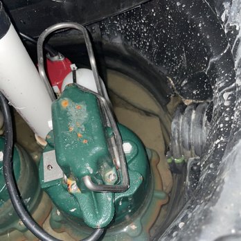 New England Basement Waterproofing Solutions - Empty sump pit with no water flowing out of the french drain - Waterproofing Near Me New England Basement Waterproofing Solutions - Empty sump pit with no water flowing out of the french drain - Waterproofing Near Me