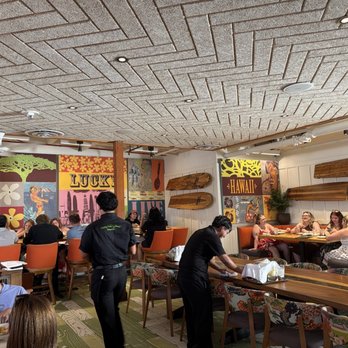 Monkeypod Kitchen - The atmosphere here! - New American Near Me - Lahaina, Hawaii