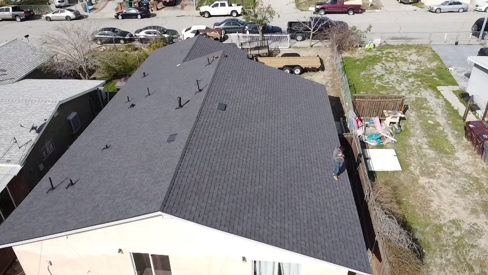Slide of Bermúdez Rainbow Roofing