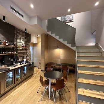 Federal - Just inside the door. - Coffee & Tea Near Me - Gerona, GI Federal - Just inside the door. - Coffee & Tea Near Me - Gerona, GI