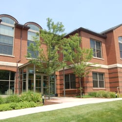 Darien Library - Front of the building as seen from Post Road.