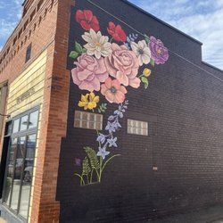 Mel's Main Street Grille