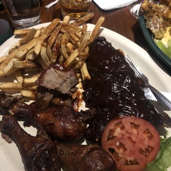 Fredericksburg Eagle Hotel - Bbq platter - Sports Bars Near Me - Fredericksburg, Pennsylvania