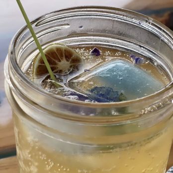 Moku Roots - Lavender Lemonade - Vegan Near Me - Kula, Hawaii