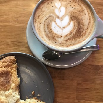 Parakeet Cafe - La Jolla - Snickerdoodle and honey cinnamon latte - Coffee & Tea Near Me - La Jolla, California