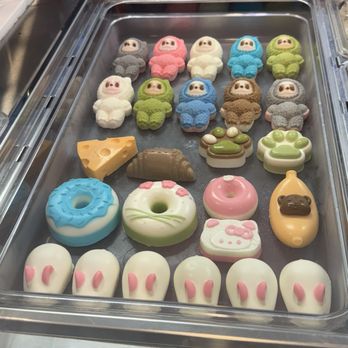 Quinn’s Bakery - Jelly Options - Cupcakes Near Me - Garden Grove, California Quinn’s Bakery - Jelly Options - Cupcakes Near Me - Garden Grove, California