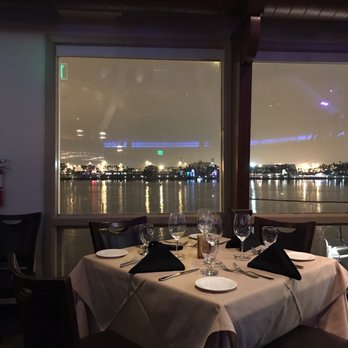 Queensview Steakhouse - Steakhouses Near Me - Long Beach, California
