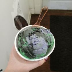 Twin Lakes Ice Creamery & Inn - Super Villain ice cream.