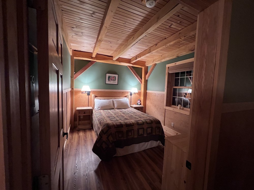 ROBERT FROST MOUNTAIN CABINS Updated September 2024 38 Photos & 14