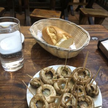 El Mesón del Champiñón - You can get the mushrooms without chorizo - Spanish Near Me - Madrid, M El Mesón del Champiñón - You can get the mushrooms without chorizo - Spanish Near Me - Madrid, M