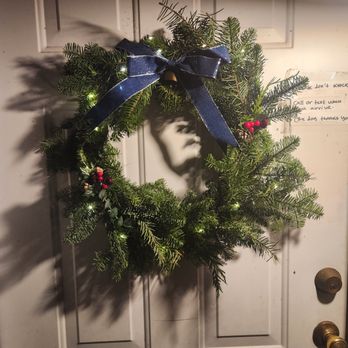Urban Artisan - Finished wreath! - Art Classes Near Me - Eugene, Oregon