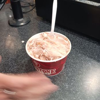 Cold Stone Creamery - Ice cream - Ice Cream & Frozen Yogurt Near Me - Burbank, California Cold Stone Creamery - Ice cream - Ice Cream & Frozen Yogurt Near Me - Burbank, California