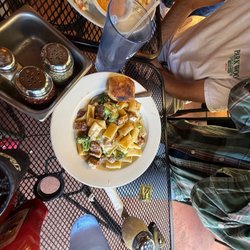 Sportsman's Alamo Cantina - Chicken Alfredo