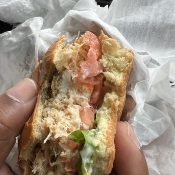 Casey's Crab Company - Crab cake sandwich - Seafood Near Me - Laurel, Maryland