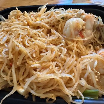 Yummy Thai - Pad Thai with Shrimp - Thai Near Me - Chattanooga, Tennessee