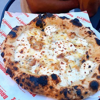Brunetti Pizza Westhampton Beach - Quattro formaggi - Italian Near Me - Westhampton Beach, New York