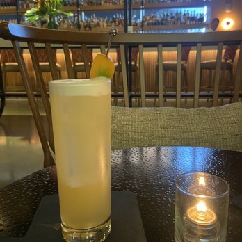 Eleven - Cocktail Bars Near Me - Honolulu, Hawaii