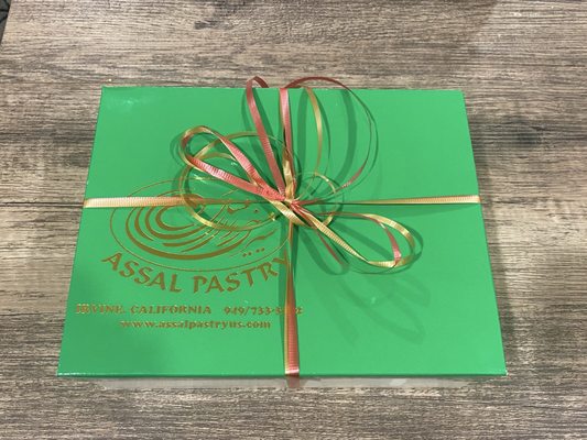Assal Pastry by null