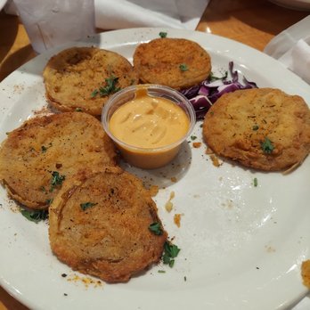 On The Rocks - Fried Emerald Tomatoes Appetizer...ate 1 before taking the pic! - Sports Bars Near Me - Atlantic Beach, North Carolina