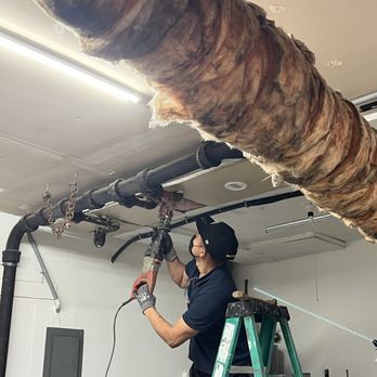 PJ Plumbing - Before, some plumbing pipes that had an old DIY fix that was failing - Plumbing Near Me - Oakland, California PJ Plumbing - Before, some plumbing pipes that had an old DIY fix that was failing - Plumbing Near Me - Oakland, California