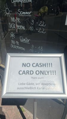 Bizziice ice cream parlor Organic Gelato Sachsenhausen by null