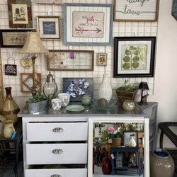 Seek & Find Consignment - Home decor