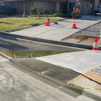 Illustrious Concrete - Driveway approach redesign - Masonry/Concrete Near Me Illustrious Concrete - Driveway approach redesign - Masonry/Concrete Near Me