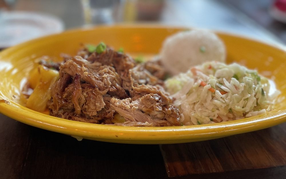 Hula's Island Grill