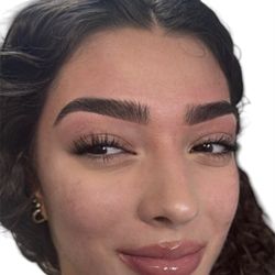 Eyebrow Shapes - Thick brows shaped