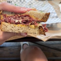 Now this is the Reuben with "extra meat"... $5 up-charge... imagine if I hadn't asked for extra.