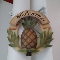 Pineapple Grove Cleaners Inc - I Love this place! Fast and friendly service