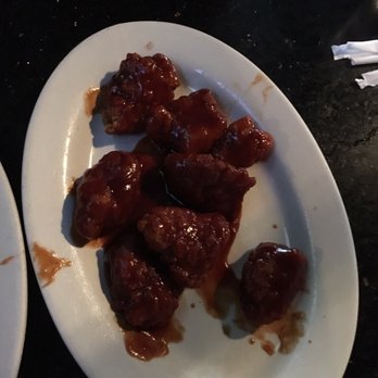 Croxley's - 30 cent bbq wings - Sports Bars Near Me - Farmingdale, New York