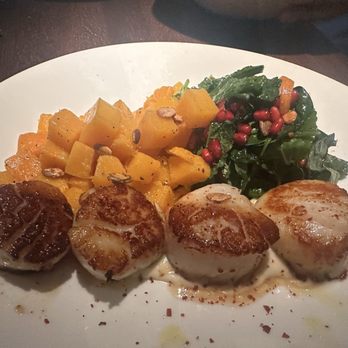 CōV Edina - Seared Sea Scallops Dinner - Cocktail Bars Near Me - Edina, Minnesota CōV Edina - Seared Sea Scallops Dinner - Cocktail Bars Near Me - Edina, Minnesota