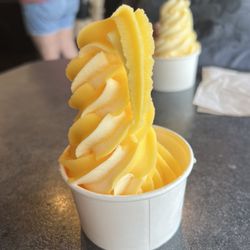 Cinnaholic - Pineapple/mango dole whip