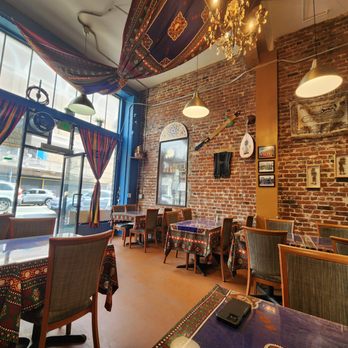 Yemeni - interior of the restaurant - Middle Eastern Near Me - San Francisco, California