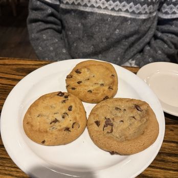 Camp Ticonderoga - 3 Cookies - American Near Me - Troy, Michigan